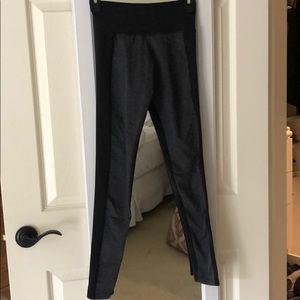 Strut This two tone legging